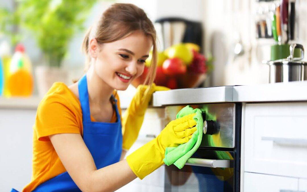Professional kitchen deep cleaning service
